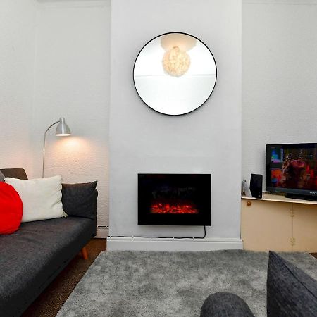 Pass The Keys Perfectly Located 3 Bed Home Close To The City Cardiff Exteriér fotografie